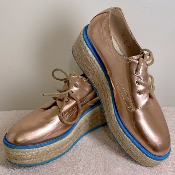 John Fluevog Shoes - JOHN Fluevog Martin Metallic Rose Gold Platform 5
